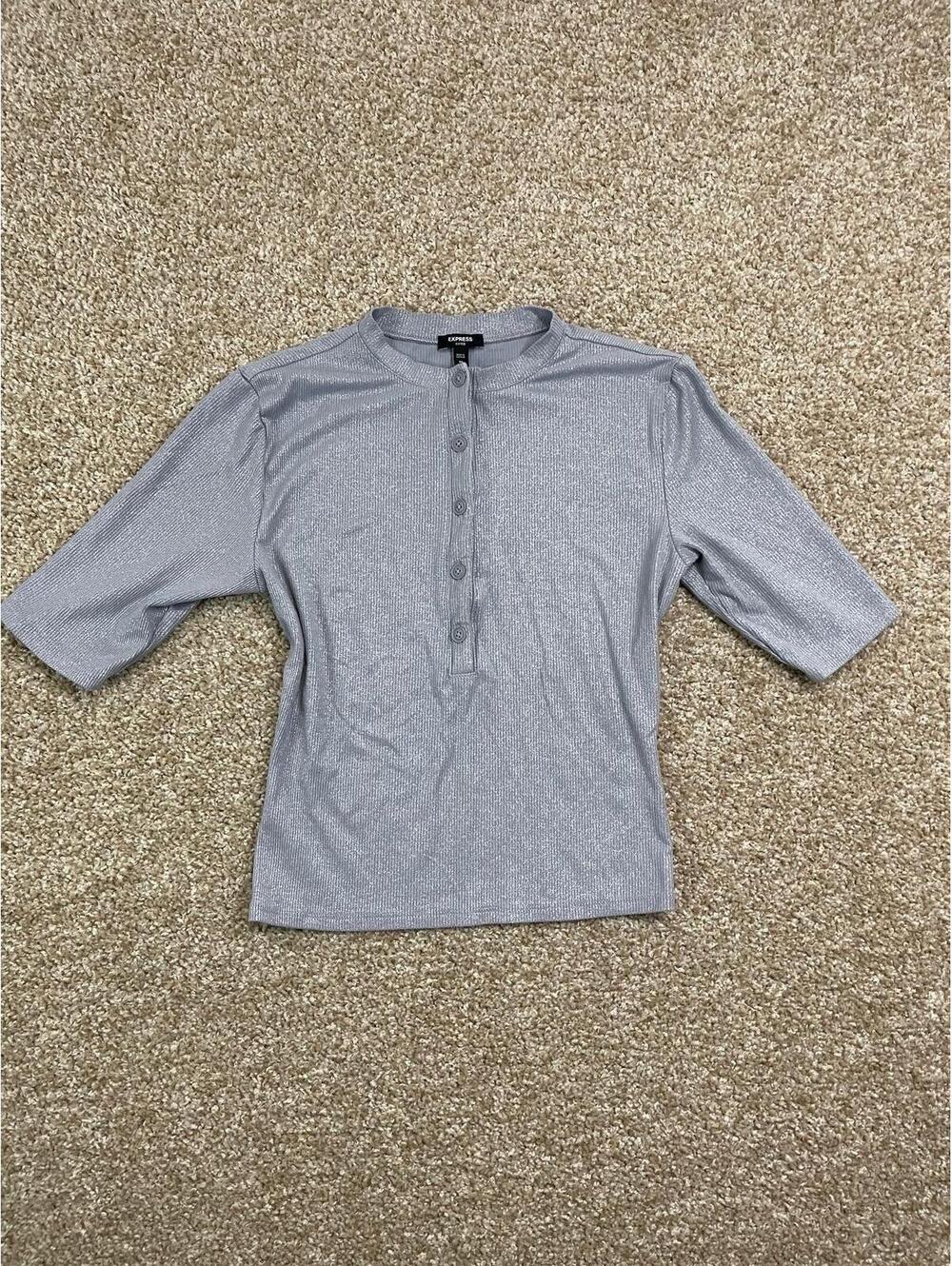 Express Shirt Women's Xs Bluegray Henley Preppy Outdoors Classiccore